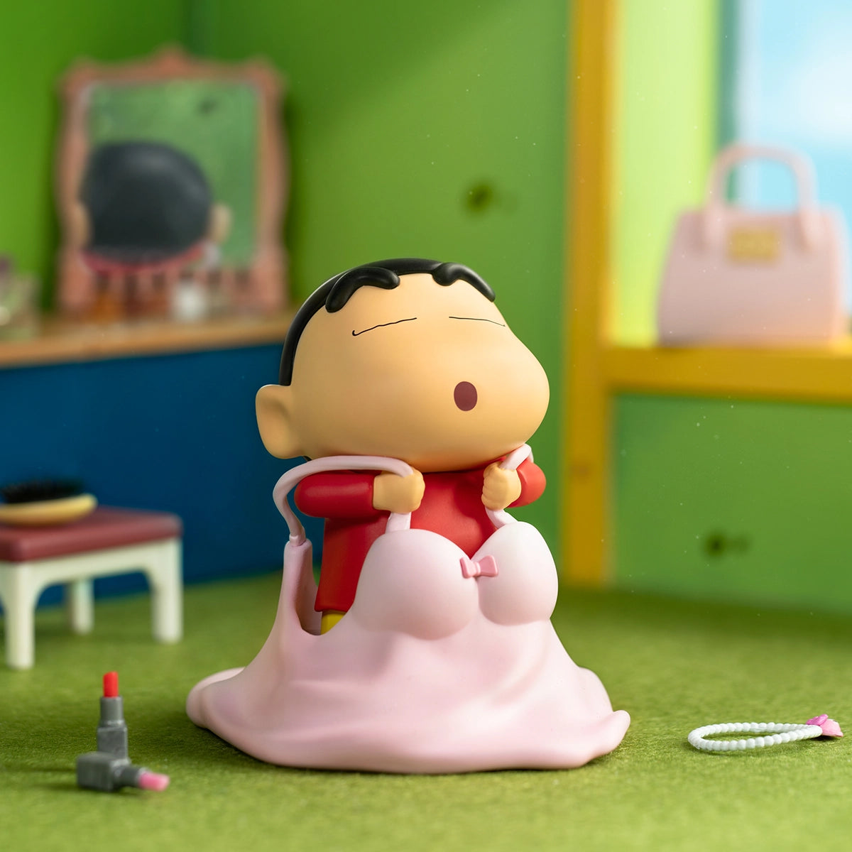 Wearing a Dress Shin-chan playing dress-up in a pink gown at a vanity, Daily Life Series 3