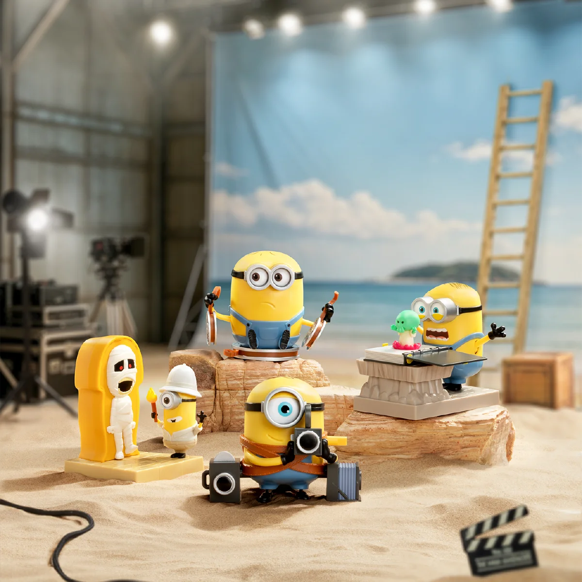 MINIONS & MONSTERS STUDIO ADVENTURE SERIES