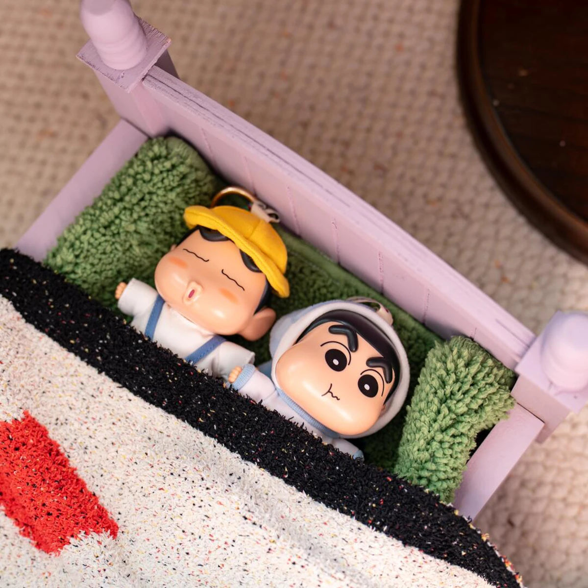 CRAYON SHINCHAN WARDROBE SERIES LLAVERO DE PELUCHE