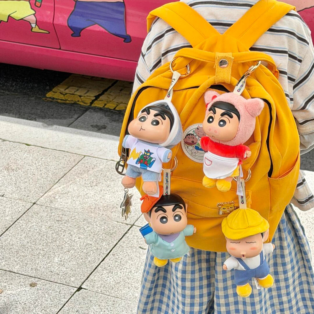 CRAYON SHINCHAN WARDROBE SERIES LLAVERO DE PELUCHE
