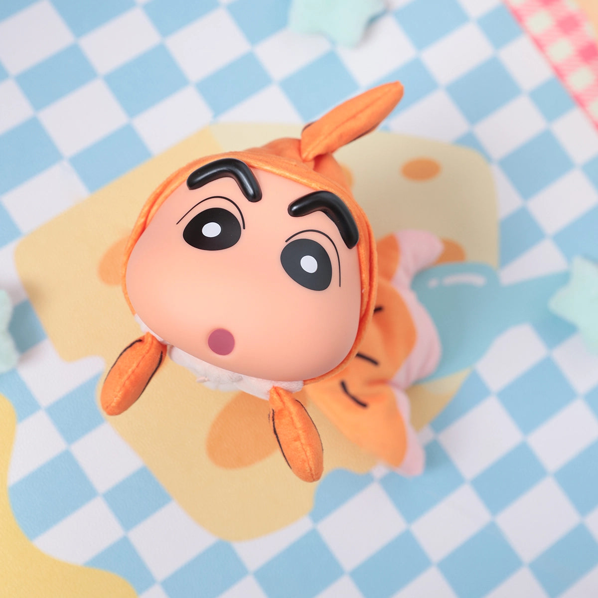 CRAYON SHINCHAN FLOPPY FISH Hộp Mù Búp Bê Có Khớp