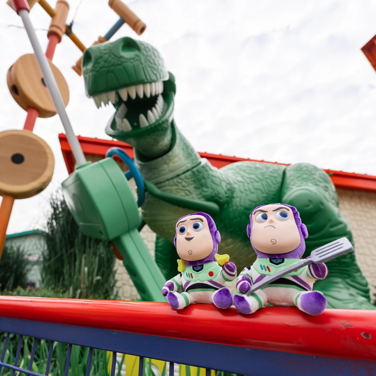 PIXAR TOY STORY 5 BUZZ LIGHTYEAR SERIES ぬいぐるみチャームキーホルダー