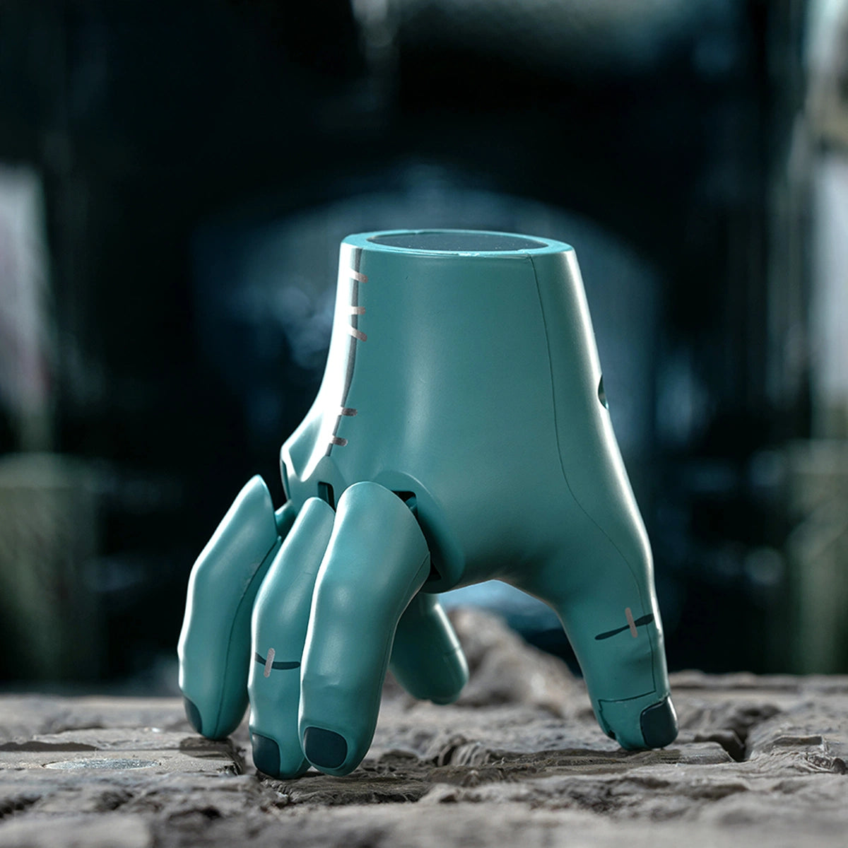 QUESERA -STRANGER HANDS