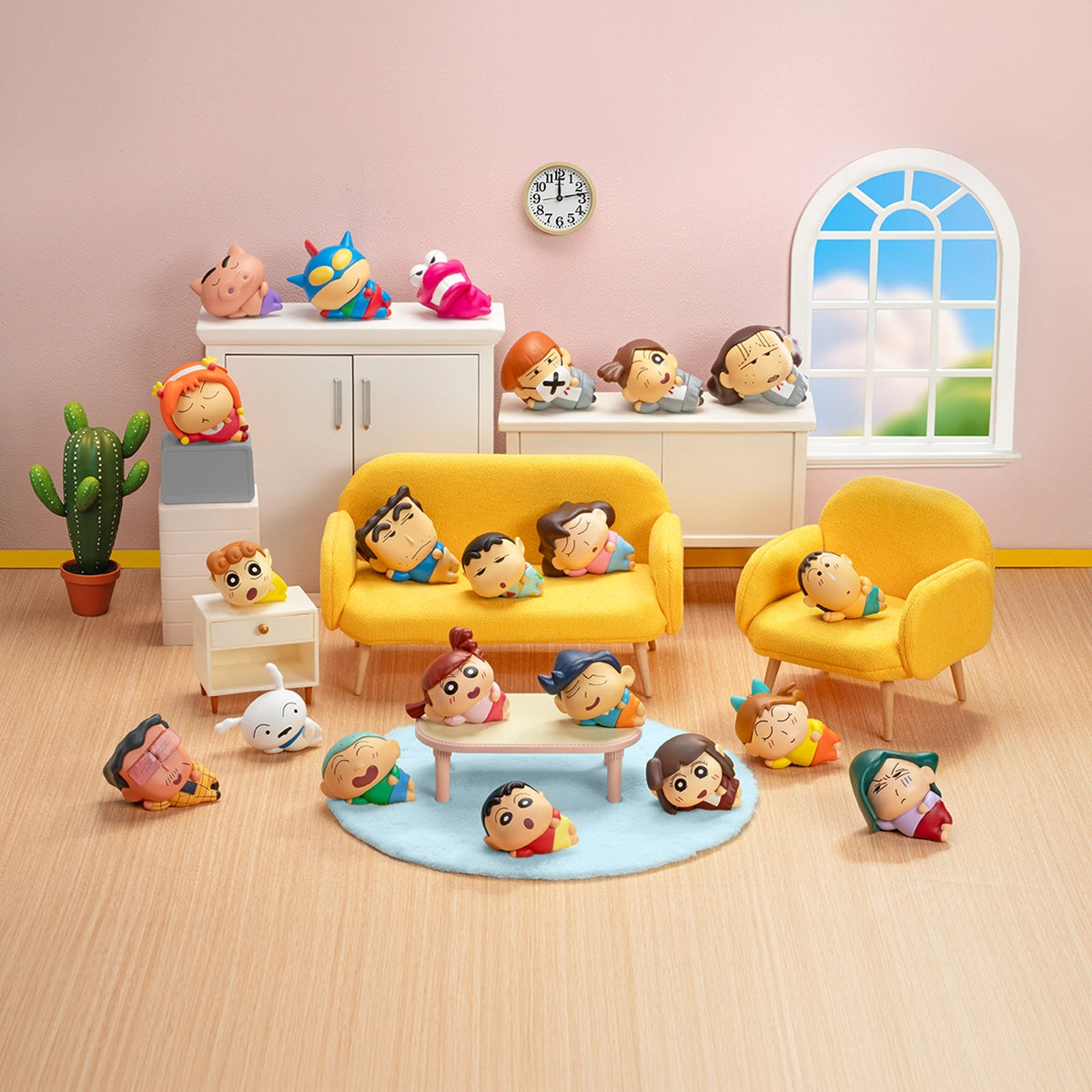 Whole Crayon Shinchan cast lounging in a living room, MiniMe Lazy Chill figures
