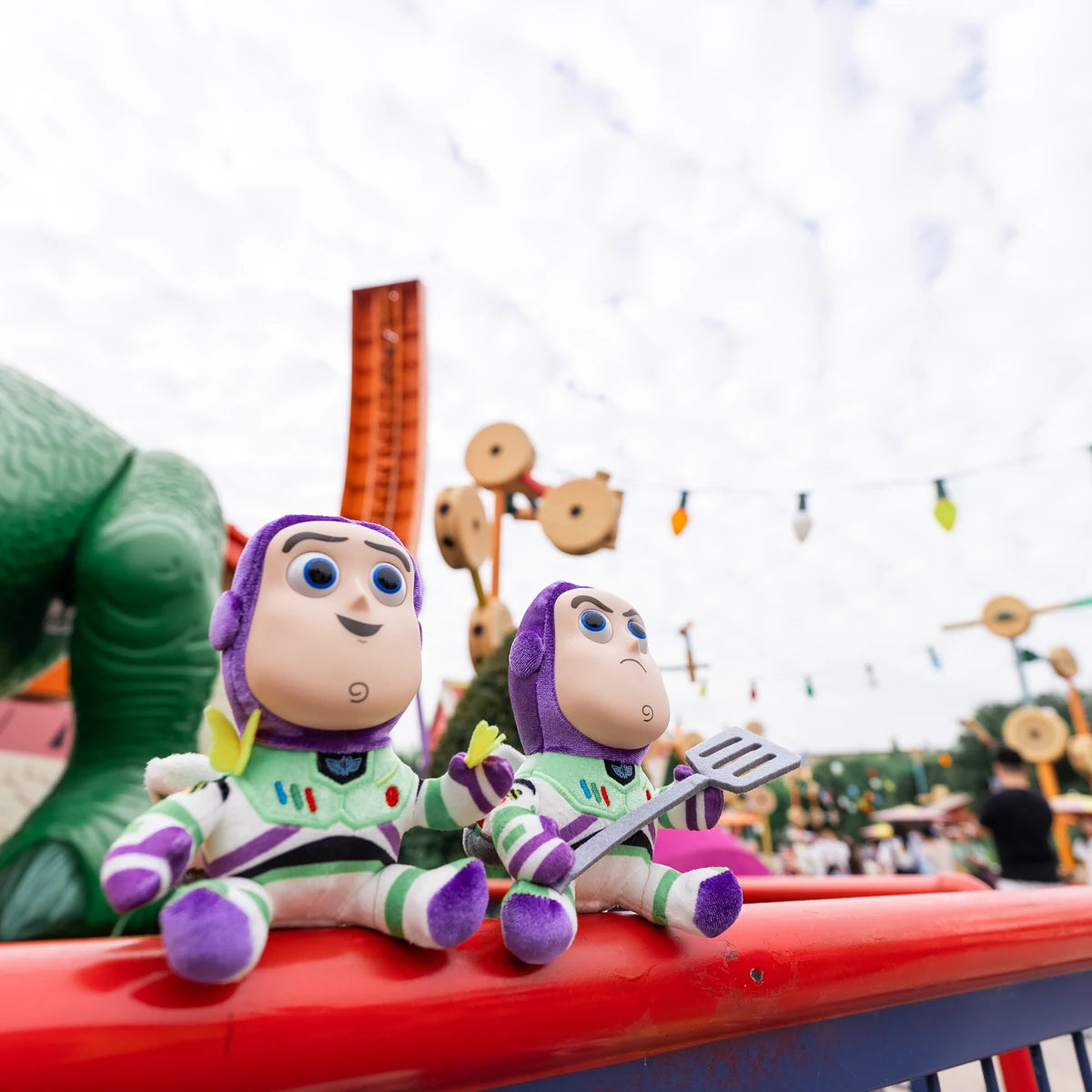 TOY STORY 5 BUZZ LIGHTYEAR ぬいぐるみチャーム | 52TOYS