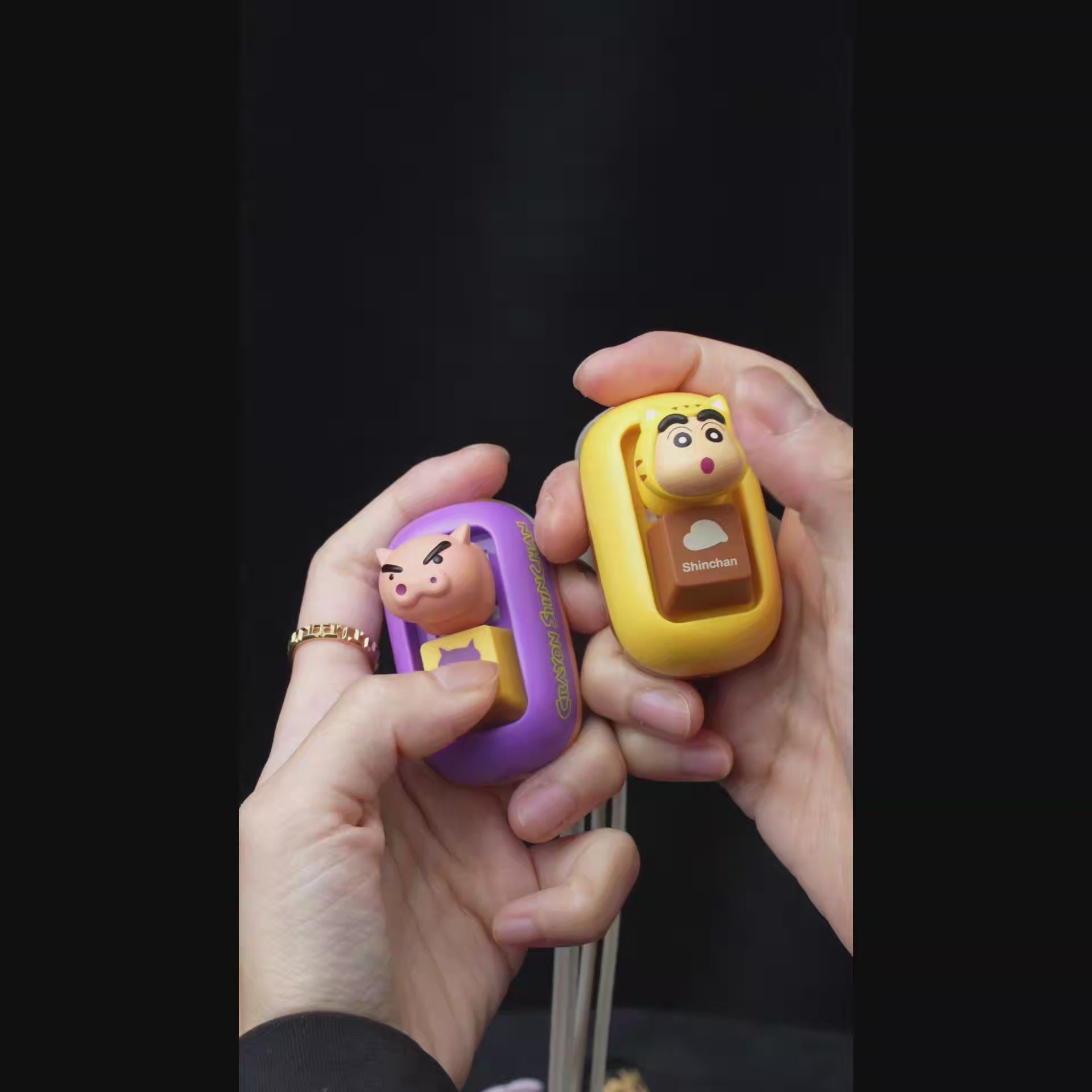 CRAYON SHINCHAN TAP & RELIEVE SERIES キーホルダー