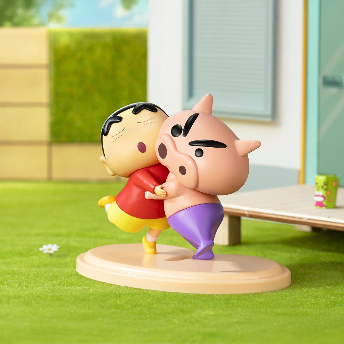 Bear Hug scene of Shinchan and pig Buriburizaemon embracing in the yard, Kasukabe Duo