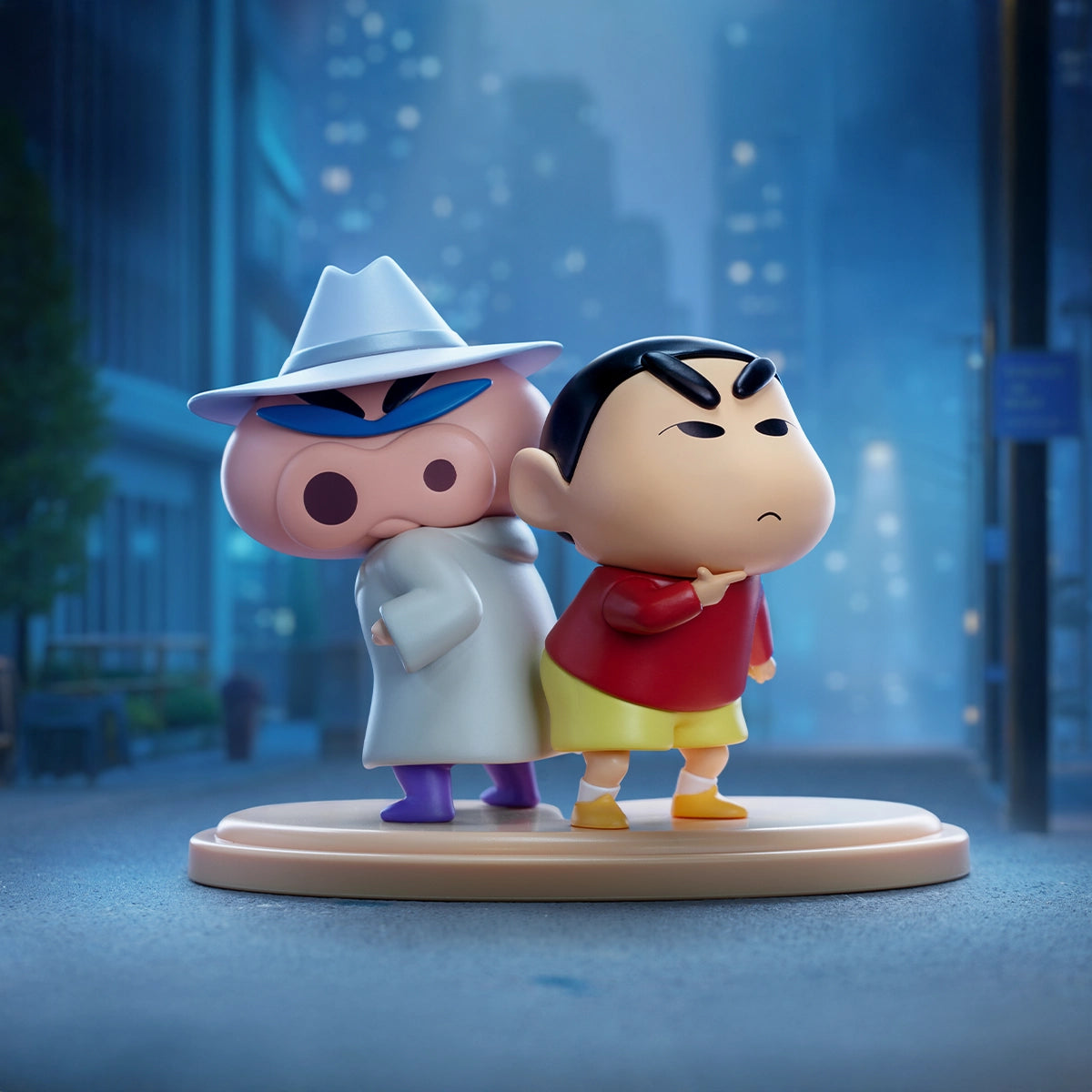 Secret Detective scene with Buriburizaemon in trench coat and fedora beside Shinchan at night, Kasukabe Duo