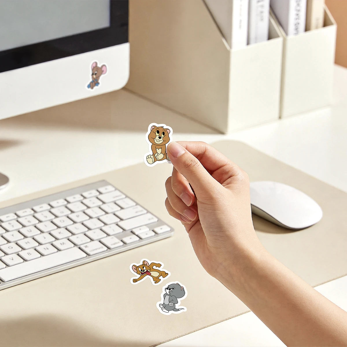 Tom and Jerry MiniMe スティッカー型ミニフィギュア テーブルで開催された MiniMeシリーズ2